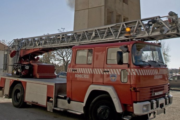 Camión de bomberos del Sepei de Cáceres