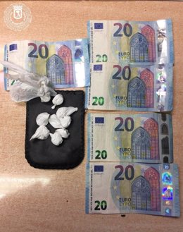 Cocaína y dinero incautado en una detención de Policía Municipal