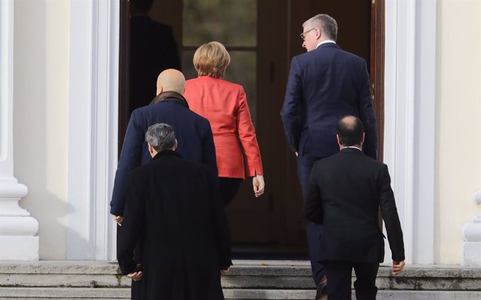 Merkel informa al presidente de la ruptura de las negociaciones de gobierno