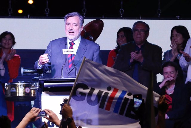 El candidato oficialista a la Presidencia de Chile, Alejandro Guillier