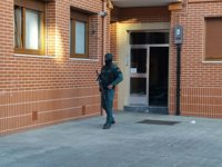 Al menos tres detenidos en Bizkaia en un operativo contra el tráfico de mujeres