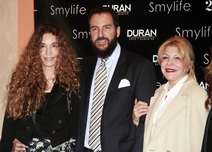 BLANCA CUESTA, BORJA Y TITA THYSSEN