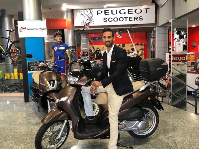 Peugeot Tweet, scooter más vendido de la marca francesa en España con 20.000 uni