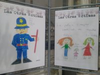 Hijos de mujeres maltratadas gritan su dolor para retratar en dibujos que son las "otras víctimas"