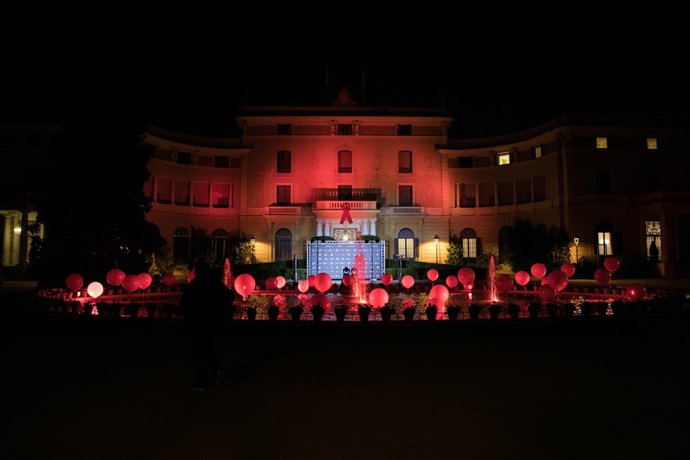 Festa solidària 'People in Red' contra la Sida