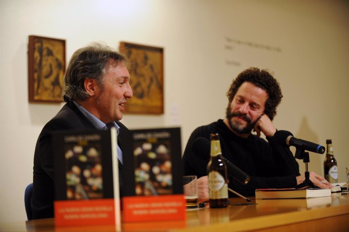 Conversación entre Carlos Zanón y Juan Alberto Martínez, en CajaGranada