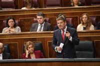 Catalá tilda las conversaciones de Lezo de “privadas”, como las de miembros de Podemos que “escandalizan”