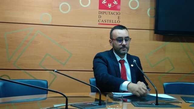 Benlloch en rueda de prensa