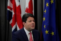 Picardo no cree que el Brexit deje aislado a Gibraltar ni ve a Dastis con intención de cerrar la Verja