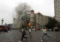Un tribunal de Pakistán pone en libertad al 'cerebro' de los atentados de Bombay de 2008