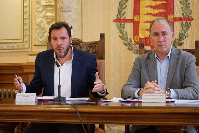 El alcalde de Valladolid, Óscar Puente, y el concejal Antonio Gato
