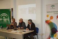 Andalucía Emprende y el IAM facilita la cooperación entre emprendedoras y empresarias en Córdoba