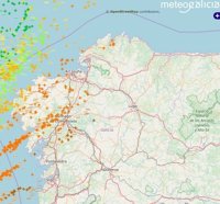 Galicia registra más de 200 rayos en dos horas, con lluvias que avanzan en la zona norte y oeste