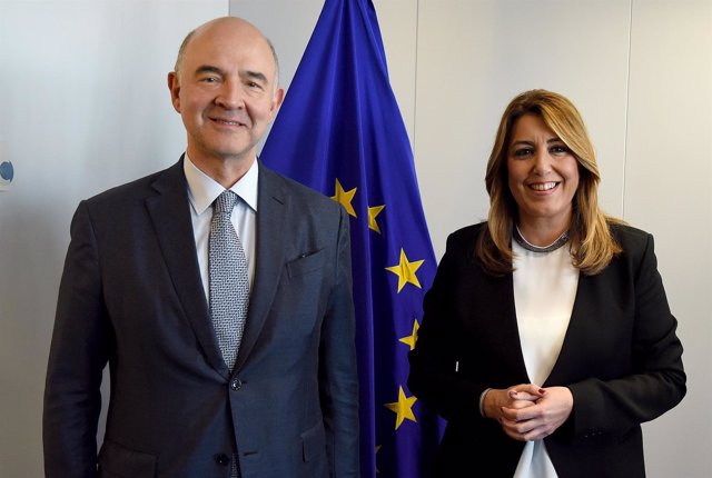 El comisario Pierre Moscovici y la presidenta de la Junta, Susana Díaz