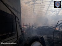 La Agrupación Profesional de Bomberos de Palma reivindica aprobar una Ley del Fuego tras el incendio de Marratxí