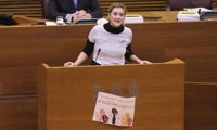 Las Corts rechazan la violencia machista y exigen no culpabilizar a las mujeres agredidas