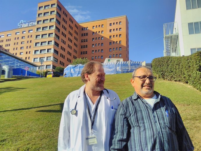 El doctor F.Moreso i el pacient 2.000 de trasplantament de ronyó del Vall d'Hebr