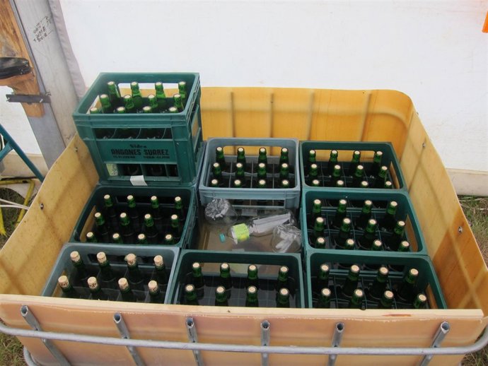 Cajas de sidra. 