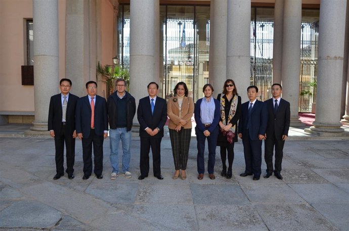 Np Uclm: La Uclm Estudia Implantar Titulaciones Oficiales Conjuntas Con Universi