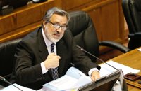 Guiller abre la posibilidad de eliminar "a largo plazo" el sistema privado de Administradoras de Fondos de Pensiones