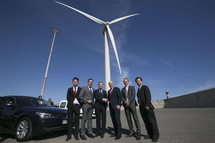 Pedro Ortega con empresarios chinos en Arinaga