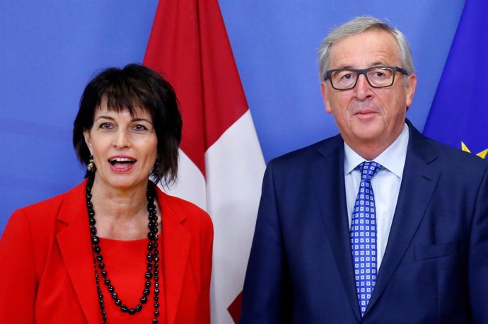 Jean-Claude Juncker y Doris Leuthard, presidenta de Suiza