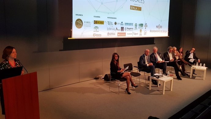 La alcaldesa de Córdoba, Isabel Ambrosio, en el foro