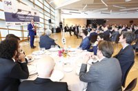 Lambán defiende la fiscalidad aragonesa, necesaria para financiar servicios públicos