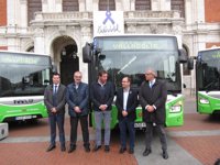 Valladolid incorpora doce nuevos autobuses y continuará en 2018 la renovación de la flota, de las más antiguas del país