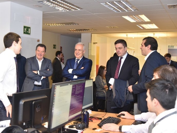 Ceniceros visita Bosonit