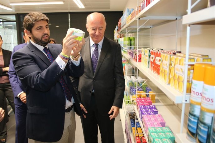 López Miras inaugura las nuevas instalaciones de la empresa Francisco Aragón