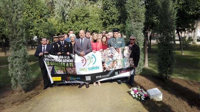 Acto contra la violencia de género en Sevilla
