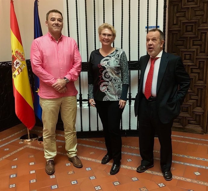 La defensora de la ciudadanía de Palma con el defensor del pueblo de España