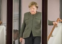 Merkel vuelve su mirada a los socialdemócratas para formar gobierno a pesar de su reciente ruptura
