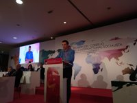 Sánchez (PSOE) dice que cada asesinato por violencia de género es "un fracaso de la sociedad"