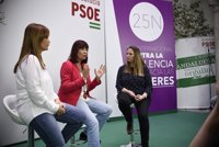 PSOE-A pide "no bajar la guardia" e "implicación" de los hombres frente a la violencia de género