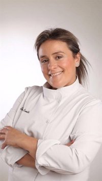 La chef Estrella Carrillo estrena 'Gastroencuentros' este lunes en el Centro Municipal de Santiago y Zaraíche