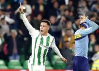 Tello salva un empate ante el Girona que no convence al Villamarín