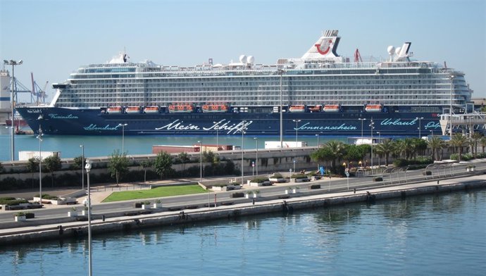 Crucero en el puerto de València 