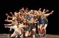 Cientos de jóvenes riojanos podrán mostrar su talento teatral y literario gracias a la Fundación Coca Cola