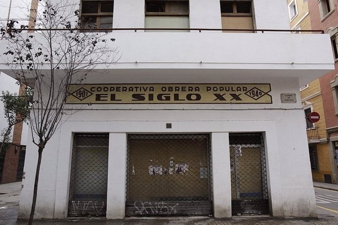 El edificio de la antigua Cooperativa del Segle XX