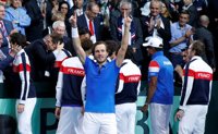 Un imperial Lucas Pouille da a Francia su décima Copa Davis en el punto decisivo