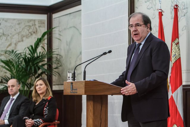 Juan Vicente Herrera presenta los presupuestos de 2014
