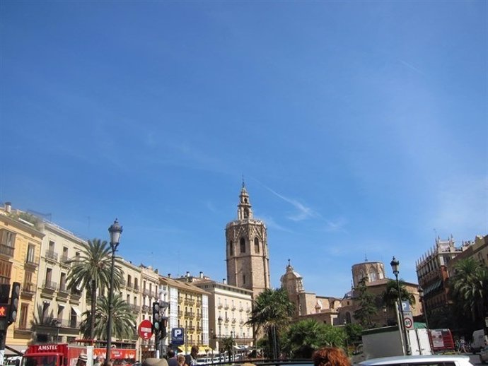 Plaza de la Virgen y Miguelete