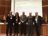 Políticos piden a sociedades científicas compromiso con la sostenibilidad del SNS y ausencia de conflictos de intereses