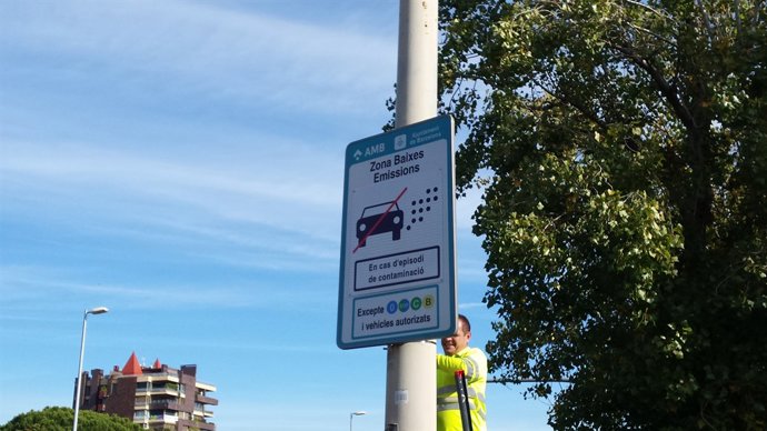 Senyal de restriccions en episodis de contaminació en la Diagonal