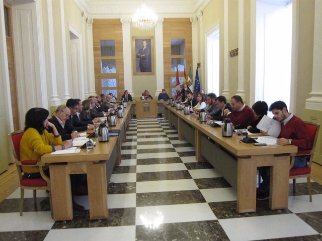 Pleno del Ayuntamiento de Cáceres         