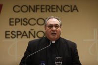 Los obispos tachan de "inquisitorial" la ley LGTBI de Podemos e invitan a los partidos a oponerse a ella