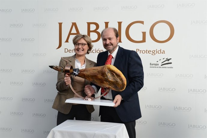 Isabel García Tejerina y la DOP Jabugo 