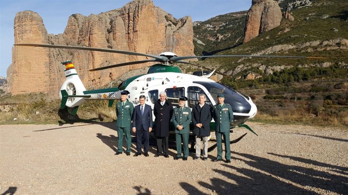Helicóptero en Riglos